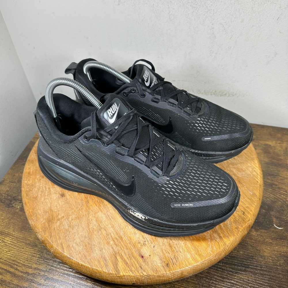 Nike Air Zoom Vomero 18 Mens Running Shoes Black HM6803-005 Size 8.5